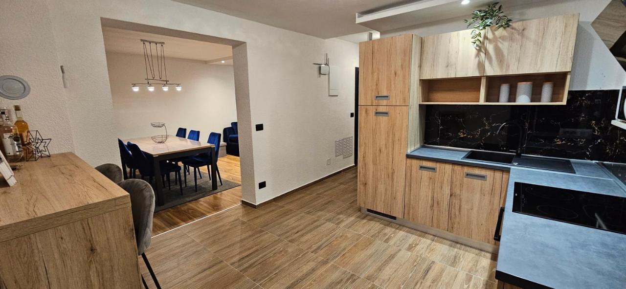 Betty Apartments Borik - Whole Ground Floor Rovinj Buitenkant foto