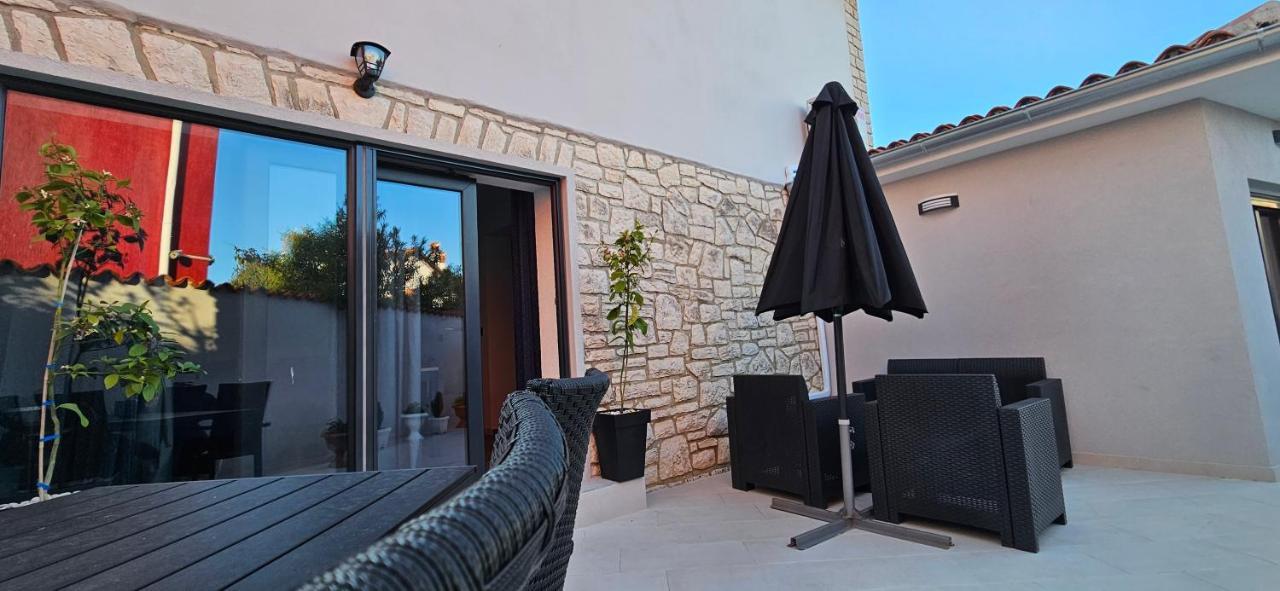 Betty Apartments Borik - Whole Ground Floor Rovinj Buitenkant foto
