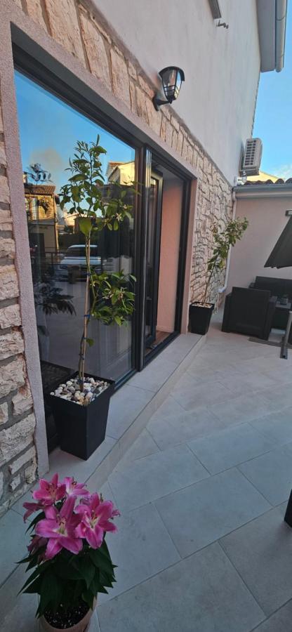 Betty Apartments Borik - Whole Ground Floor Rovinj Buitenkant foto
